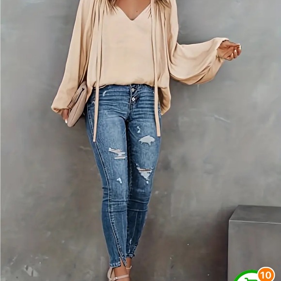 Women’s top - Picture 3 of 3